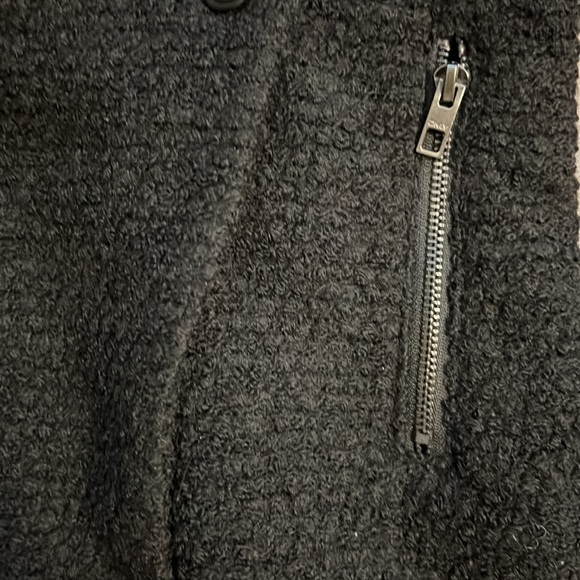 Gorgeous brand new winter jacket! - Picture 5 of 7